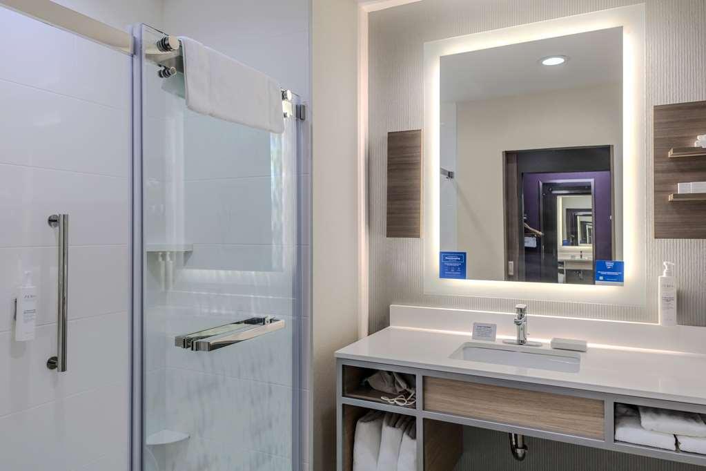 Hilton Garden Inn Detroit Utica, Mi Clinton Township 객실 사진